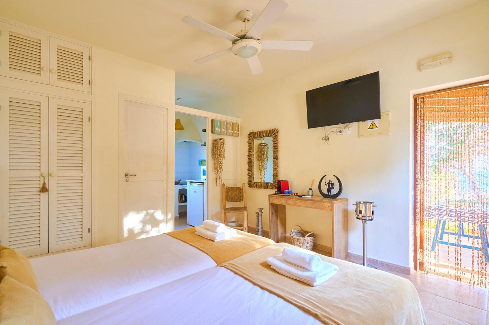 Meridium Formentera By Tentol Hotels Playa Migjorn Bagian luar foto